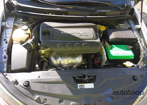 2016 Chrysler 200 Limited из США, поврежденный, VIN 1C3CCCAB1GN176028